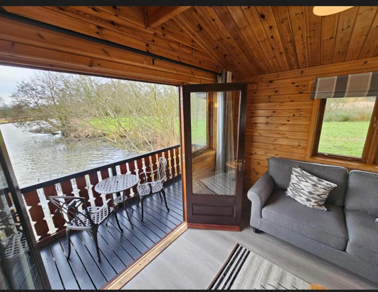 Hickling Broads Lodge Houseboat Stalham Ngoại thất bức ảnh